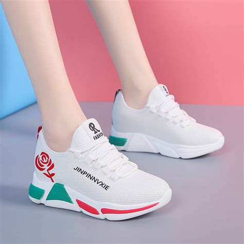 888Best Footwear .